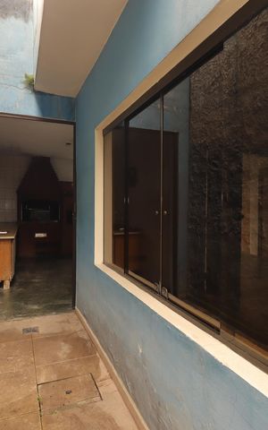 Casa à venda com 391m², 4 quartos e 3 vagasCorredor externo