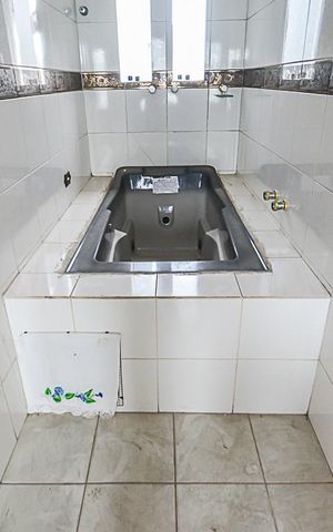 Casa à venda com 195m², 3 quartos e 5 vagas Casa à venda com 195m², 3 quartos e 5 vagasBanheiro da Suíte