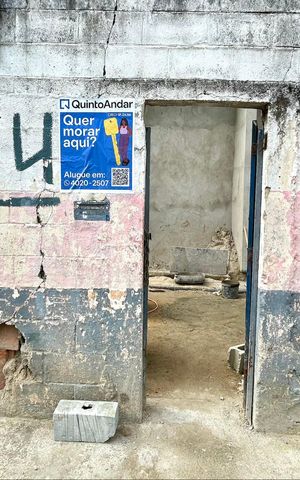 Studio para alugar com 37m², 1 quarto e sem vaga Studio para alugar com 37m², 1 quarto e sem vagaPlaca instalada na fachada do imóvel