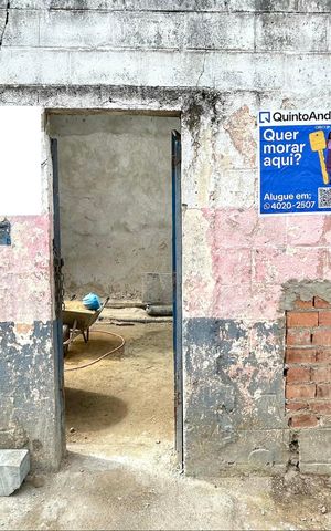 Studio para alugar com 34m², 1 quarto e sem vaga Studio para alugar com 34m², 1 quarto e sem vagaPlaca instalada na fachada do imóvel