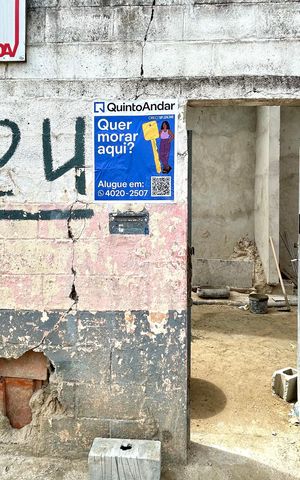 Studio para alugar com 34m², 1 quarto e sem vaga Studio para alugar com 34m², 1 quarto e sem vagaPlaca instalada na fachada do imóvel