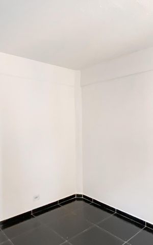Apartamento à venda com 53m², 2 quartos e 1 vaga Apartamento à venda com 53m², 2 quartos e 1 vagaQuatro 1