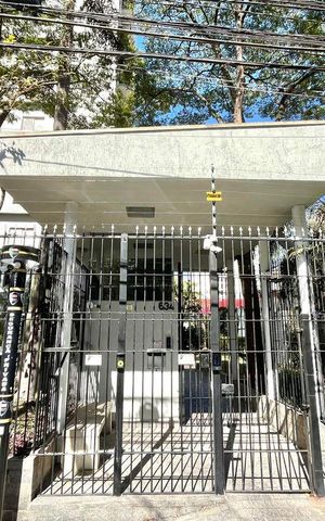 Apartamento à venda com 60m², 2 quartos e 1 vaga Apartamento à venda com 60m², 2 quartos e 1 vagaFachada