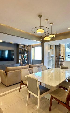 Apartamento à venda com 214m², 5 quartos e 1 vaga