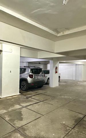 Apartamento à venda com 214m², 5 quartos e 1 vaga