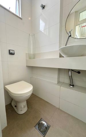 Apartamento à venda com 214m², 5 quartos e 1 vaga