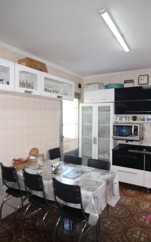Casa à venda com 300m², 5 quartos e 4 vagasCozinha