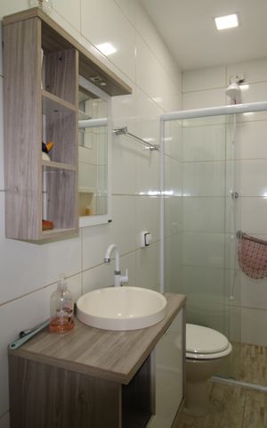 Casa à venda com 300m², 5 quartos e 4 vagasQuarto 1 - Banheiro