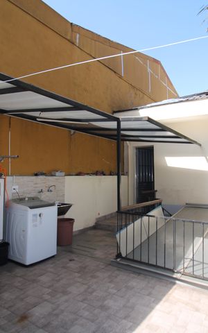 Casa à venda com 300m², 5 quartos e 4 vagasÁrea de Serviço