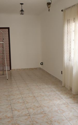 Casa à venda com 162m², 3 quartos e 4 vagasSala