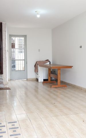 Casa à venda com 162m², 3 quartos e 4 vagasGaragem
