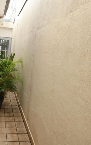 Casa à venda com 162m², 3 quartos e 4 vagasCorredor externo