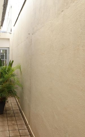 Casa à venda com 162m², 3 quartos e 4 vagasCorredor externo