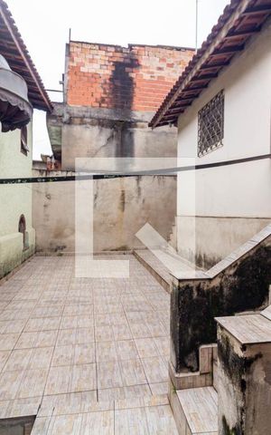 Casa à venda com 180m², 4 quartos e 2 vagas Casa à venda com 180m², 4 quartos e 2 vagasÁrea Externa