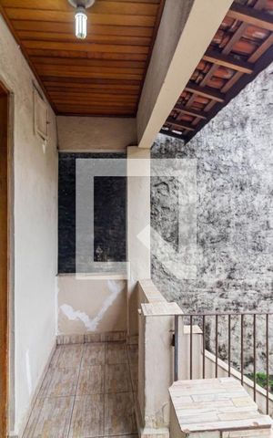 Casa à venda com 180m², 4 quartos e 2 vagas Casa à venda com 180m², 4 quartos e 2 vagasÁrea Externa