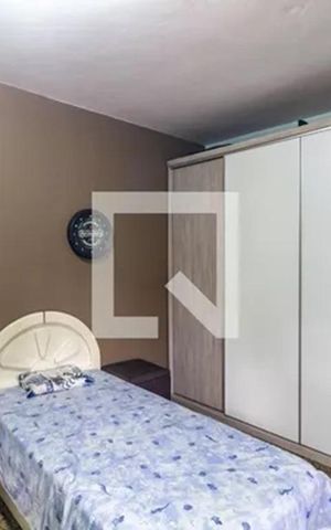 Casa à venda com 180m², 4 quartos e 2 vagas Casa à venda com 180m², 4 quartos e 2 vagasCasa 2 - Quarto 1