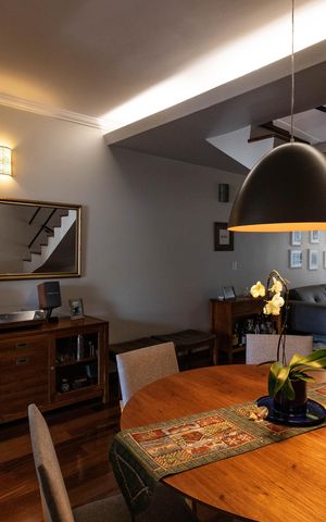 Casa à venda com 410m², 4 quartos e 3 vagas Casa à venda com 410m², 4 quartos e 3 vagasSala de Jantar