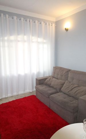 Casa para alugar com 90m², 2 quartos e 2 vagasSala