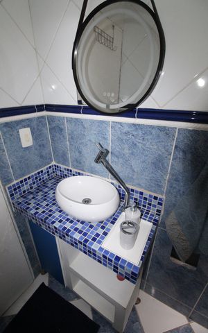 Casa para alugar com 90m², 2 quartos e 2 vagasBanheiro