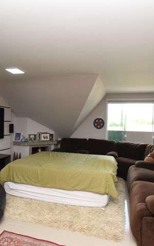 Casa para alugar com 190m², 3 quartos e 2 vagasÁtico