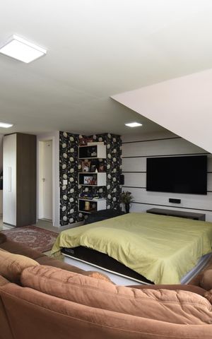 Casa para alugar com 190m², 3 quartos e 2 vagasÁtico