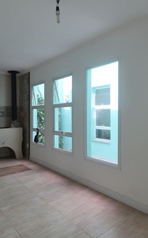 Casa à venda com 327m², 5 quartos e 3 vagasCozinha
