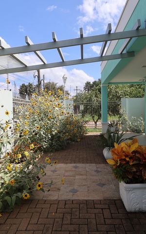 Casa à venda com 327m², 5 quartos e 3 vagasÁrea externa