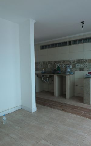 Casa à venda com 327m², 5 quartos e 3 vagasCozinha