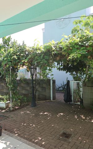 Casa à venda com 327m², 5 quartos e 3 vagasQuintal