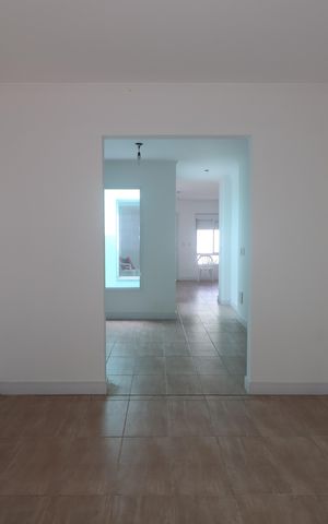 Casa à venda com 327m², 5 quartos e 3 vagasEscritório