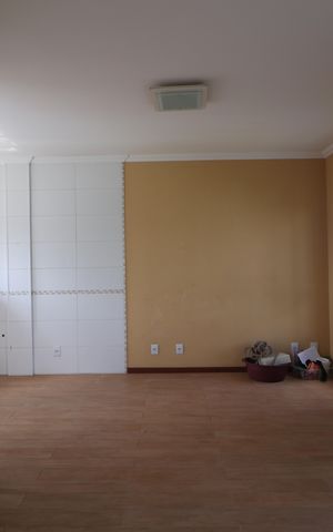Casa à venda com 327m², 5 quartos e 3 vagasCozinha/Sala -Ap 1