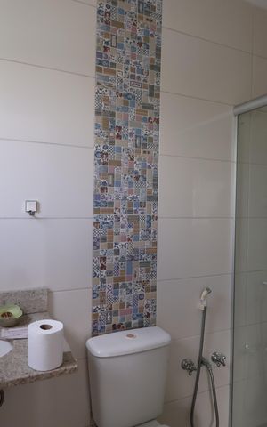 Casa à venda com 327m², 5 quartos e 3 vagasBanheiro suíte