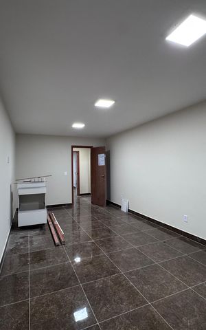 Casa de condomínio à venda com 410m², 4 quartos e 2 vagas Casa de condomínio à venda com 410m², 4 quartos e 2 vagasSuíte 2
