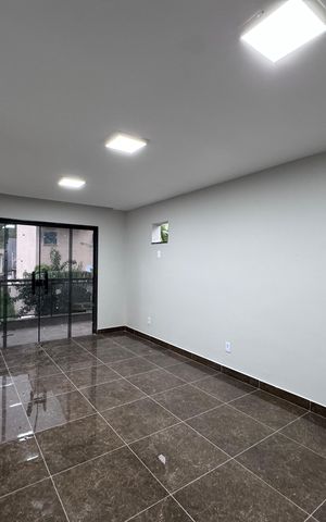 Casa de condomínio à venda com 410m², 4 quartos e 2 vagas Casa de condomínio à venda com 410m², 4 quartos e 2 vagasSuíte 1