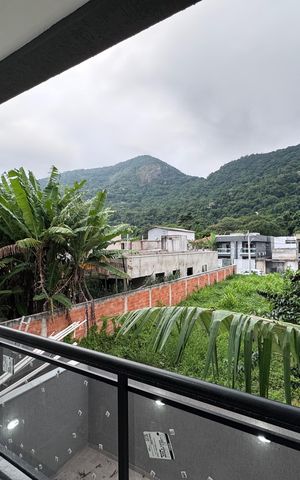 Casa de condomínio à venda com 410m², 4 quartos e 2 vagas Casa de condomínio à venda com 410m², 4 quartos e 2 vagasSuíte 1 - Varanda