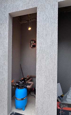 Casa de condomínio à venda com 410m², 4 quartos e 2 vagas Casa de condomínio à venda com 410m², 4 quartos e 2 vagasÁrea externa