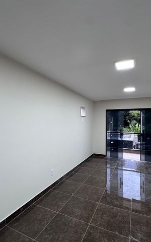 Casa de condomínio à venda com 410m², 4 quartos e 2 vagas Casa de condomínio à venda com 410m², 4 quartos e 2 vagasSuíte 2