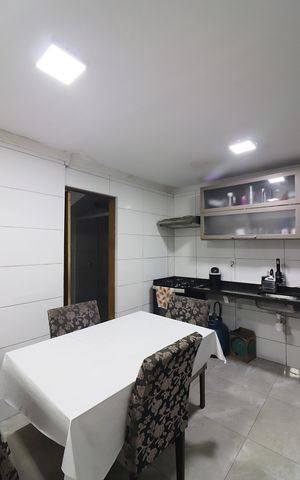 Casa à venda com 118m², 3 quartos e 2 vagasCozinha 