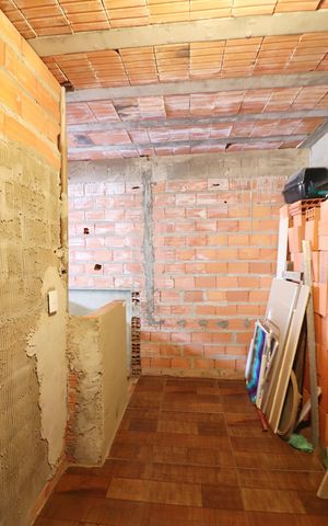Casa à venda com 118m², 3 quartos e 2 vagasÁrea de Serviço