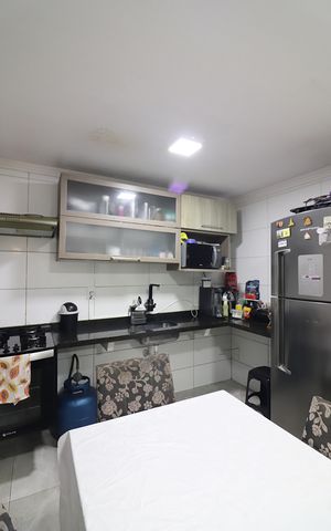 Casa à venda com 118m², 3 quartos e 2 vagasCozinha 