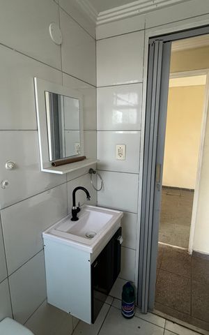Apartamento para alugar com 75m², 2 quartos e 2 vagasBanheiro