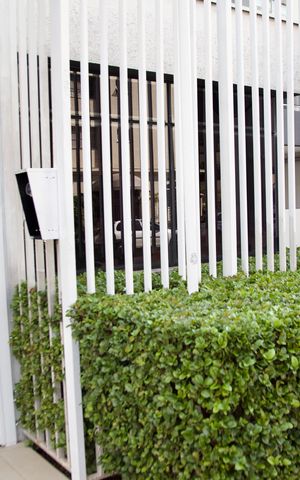 Apartamento à venda com 80m², 1 quarto e 2 vagas Apartamento à venda com 80m², 1 quarto e 2 vagasFachada
