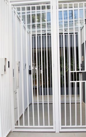 Apartamento à venda com 80m², 1 quarto e 2 vagas Apartamento à venda com 80m², 1 quarto e 2 vagasFachada