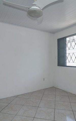 Casa à venda com 130m², 2 quartos e 1 vagaSala