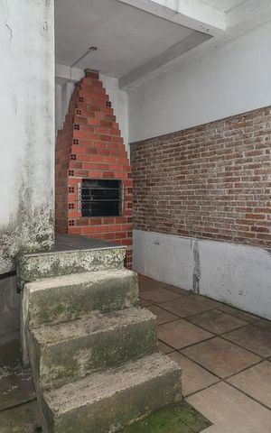 Casa à venda com 130m², 2 quartos e 1 vagaChurrasqueira