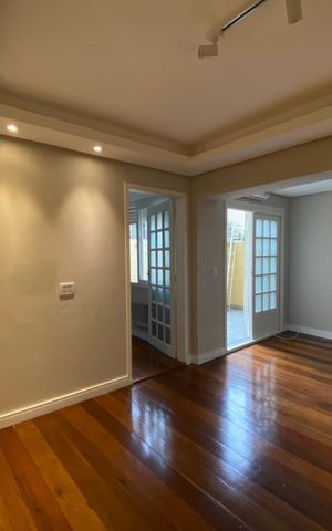 Apartamento à venda com 86m², 2 quartos e sem vaga Apartamento à venda com 86m², 2 quartos e sem vagaSala