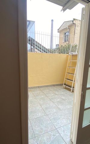 Apartamento à venda com 86m², 2 quartos e sem vaga Apartamento à venda com 86m², 2 quartos e sem vagaVaranda
