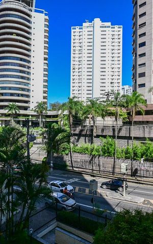 Apartamento à venda com 82m², 3 quartos e 2 vagasVista