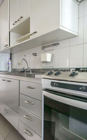 Apartamento à venda com 82m², 3 quartos e 2 vagasCozinha