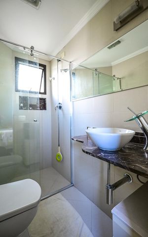 Apartamento à venda com 82m², 3 quartos e 2 vagasBanheiro Suíte 